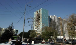 Un immeuble résidentiel endommagé suite à une attaque de drone à Ramenskoye, dans la région de Moscou, le 10 septembre 2024