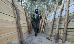 Ukraine : une centaine de civils évacués de l'aciérie bombardée de Marioupol