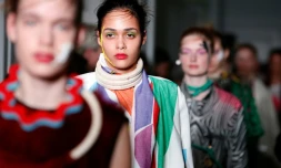 Créations de Liselore Frowijn présentées lors de la Fashion Week à Paris le 1er mars 2016