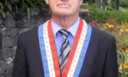 Paulet Payet le nouveau maire du Tampon

Photo marie du Tampon