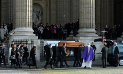 Le cercueil de Michel Delpech à la fin des funérailles religieuses à l'église Saint-Sulpice, le 8 janvier 2016 à Paris