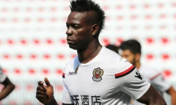 L'attaquant de Nice Mario Balotelli lors d'une séance d'entraînement à l'Allianz Riviera, le 21 août 2017 