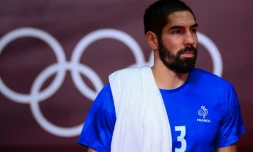 Le handballeur français Nicolas Karabatic lors du quart de finale des Jeux olympiques de Tokyo entre la France et Bahrein le 3 août 2021