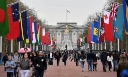 Les drapeaux des pays membres du Commonwealth plantés le long de l'avenue menant à Buckingham Palace, dans le centre de Londres le 15 avril 2018