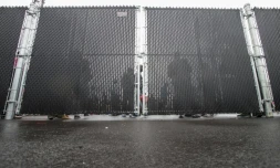 Pour avoir accidentellement franchi la frontière entre le Canada et les Etats-Unis en faisant son jogging, une jeune Française de 19 ans a été détenue pendant quinze jours dans un centre américain pour migrants