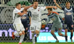 Le Caennais Damien Da Silva (c), auteur d'un doublé face à Bordeaux, le 29 novembre 2015 au Matmut Atlantique