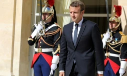 Le président Emmanuel Macron sur le perron de l'Elysée, le 15 septembre 2017 à Paris