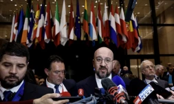 Le président du Conseil européen Charles Michel s'adresse aux journalistes à l'issue d'un sommet des 27 à Bruxelles, le 18 avril 2024
