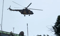 Un hélicoptère militaire afghan vole au-dessus de Kaboul le 31 juillet 2017