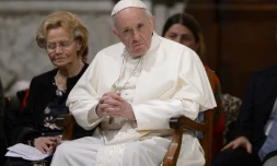 Le pape François en visite auprès de la communauté catholique Sant'Egidio qui fête cette année ses cinquante ans à Rome, le 11 mars 2018