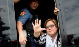 La sénatrice Leila de Lima, lors de sa comparution au tribunal de Muntinlupa City une banlieue de Manille, le 24 février 2017