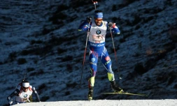 Le leader du biathlon français Martin Fourcade lors du relais de Hochfilzen, le 13 décembre 2015