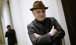 Pierre Bergé dans son bureau à Paris le 11 février 2015