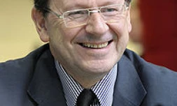 Hervé Novelli, secrétaire d'Etat chargé du commerce, de l'artisanat, des petites et moyennes entreprises, du tourisme, des services et de la consommation