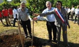 Vendredi 4 juin 2010: Inauguration du Parc de la Poudrière à l'Etang Saint-Paul (photo DR)