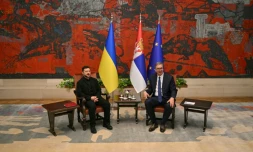 Le président serbe Aleksandar Vucic (D) avec son homologue ukrainien Volodymyr Zelensky, le 8 août 2026 à Belgrade 