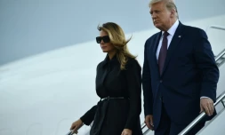 Donald Trump et la Première dame Melania à leur descente de l'avion présidentiel Air Force One, le 11 septembre