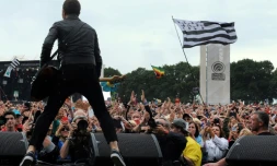 Concert de Calogero au Festival des Vieilles Charrues, le 18 juillet 2015