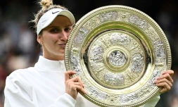 La TchĂšque Marketa Vondrousova, victorieuse de Wimbledon, le 15 juillet 2023