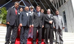 Mardi 8 juin 2010

26ème conseil des ministres de la commission de l'Océan Indien (Photo Marie Trouvé)