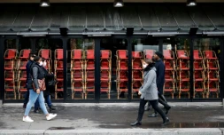 Un restaurant fermé pour cause de confinement, dans une rue de Paris le 23 novembre 2020