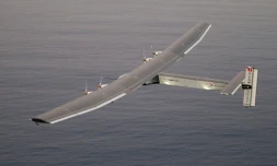 L'avion solaire Solar Impulse 2 dans le ciel d'Hawaï, le 3 mars 2016