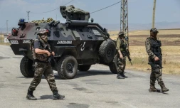 Des soldats turcs Ă un barrage dans le sud-est du pays