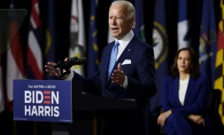 Le candidat démocrate à la Maison Blanche Joe Biden et sa colistiÚre Kamala Harris, lors de sa présentation officielle, le 12 août 2020 à Wilmington, dans le Delaware