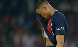 L'attaquant du PSG Kylian Mbappé aprÚs la défaite contre Dortmund en demi-finale de Ligue des champions, le 7 mai 2024 au Parc des Princes