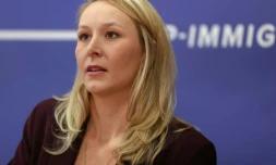 La tĂȘte de liste du parti ReconquĂȘte! Marion MarĂ©chal aux EuropĂ©ennes lors d'une confĂ©rence de presse Ă Paris, le 6 novembre 2023