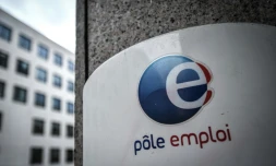 Le logo de Pôle Emploi. Photo prise dans une agence parisienne le 29 janvier 2021

