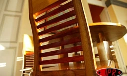 Vieux meuble créole