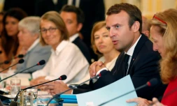 Le président de la République Emmanuel Macron (deuxième en partant de la droite) lors du séminaire de rentrée du gouvernement à l'Elysée le 28 août 2017