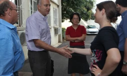 Jeudi 22 juillet 2010

Conflit du Quotidien : Thierry Benbassat, directeur du journal, en réunion avec les délégués syndicaux, à la direction du travail de Saint-Denis