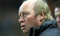 L'entraîneur lensois Daniel Leclercq lors de la réception du Dynamo Kiev, en Ligue des champions, le 10 décembre 1998 au stade Bollaert
