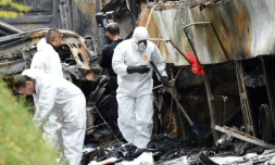 Des enquêteurs de l'IRCGN sur le site de l'accident de Puisseguin le 24 octobre 2015