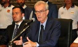 Les procureurs siciliens Ambrogio Cartosio (à droite) et Raffaele Cammarano (gauche) le 24 août 2024 à Termini Imerese (Italie)