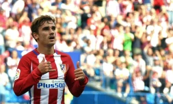 Antoine Griezmann célèbre un but, le 17 septembre 2016 lors du match Atlético Madrid - Gijon au stade Vicente-Calderon