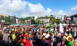 Manifestation sur la place de la République de Mamoudzou, le 13 mars 2018