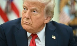 Donald Trump dans le Bureau ovale, à la Maison Blanche, le 31 mars 2025
