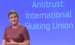Margrethe Vestager de la Commission européenne lors d'une conférence de presse à propos des règles de l'ISU, le 8 décembre 2017 à Bruxelles