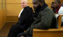 L'avocat Pedro Andujar dans la salle du tribunal de Lyon, le 6 novembre 2019 à l'ouverture d'un procÚs sur un vaste réseau de prostitution entre le Nigeria et l'Europe