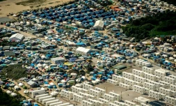 L'Etat répartit dans de nombreux centres en France les migrants, notamment venus de Calais et des camps parisiens