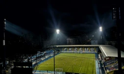 Le stade Grbavica, oĂč Ă©volue le FC Zeljeznicar, le 21 mars 2021 Ă Sarajevo