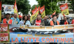 Des syndicalistes de la CGT défilent à Marseille, le 25 mai  