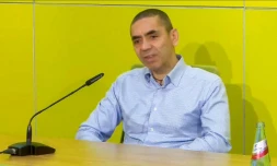 Capture d'écran d'une conférence de presse live de Ugur Sahin, co-dirigeant de BioNTech, à Mayence le 22 décembre 2020