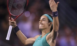 La joie de la Française Caroline Garcia après sa victoire face à la Russe Maria Sharapova au 3e tour du tournoi de Montréal, le 9 août 2018
