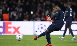 Kylian Mbappé égalise pour le PSG face à Newcastle, le 28 novembre 2023 au Parc des Princes