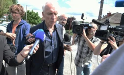 Jean-Paul Teissonnière, l'avocat de Murielle Bolle devant la gendarmerie de Saint-Etienne-Les-Remiremont dans les Vosges, le 28 juin 2017