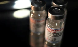 Face à Omicron, l'exécutif veut hâter la transformation du pass sanitaire en pass vaccinal